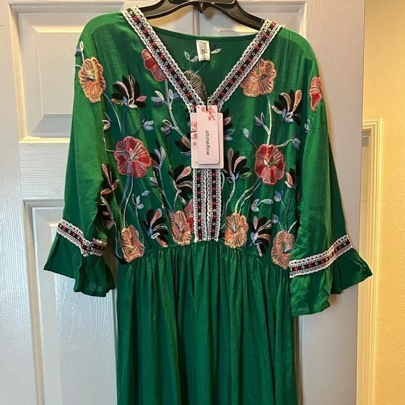 Shineflow Women's Short Sleeve Mexican Embroidered Floral Pleated size M - Picture 4 of 9